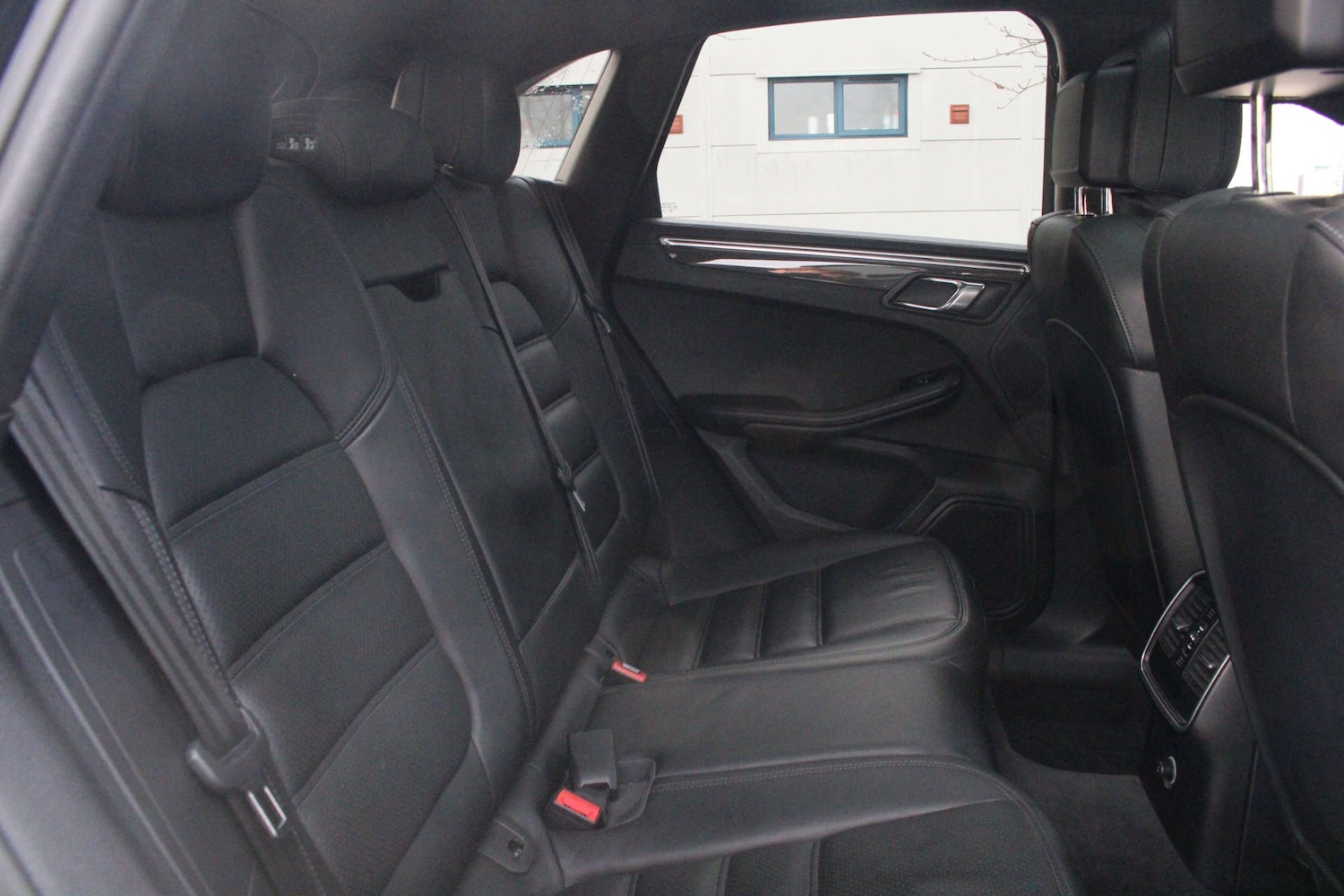 Used Porsche Macan 2016 for sale - 77261422: Photo 63