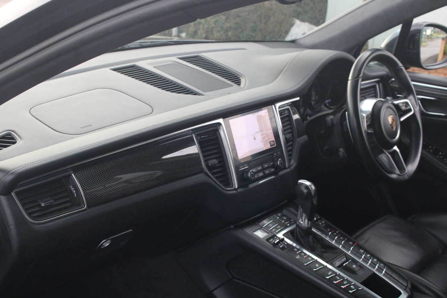 Used Porsche Macan 2016 for sale - 77261422: Photo 67