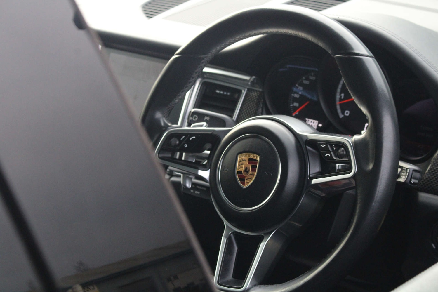 Used Porsche Macan 2016 for sale - 77261422: Photo 71