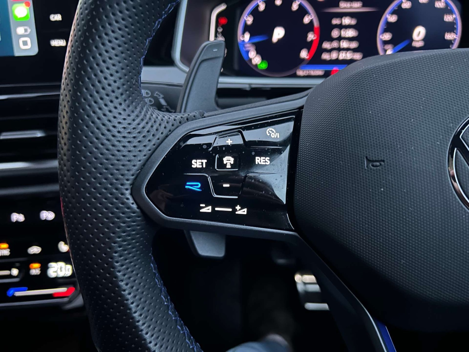 Used Volkswagen T-Roc 2024 for sale - 76589716: Photo 22