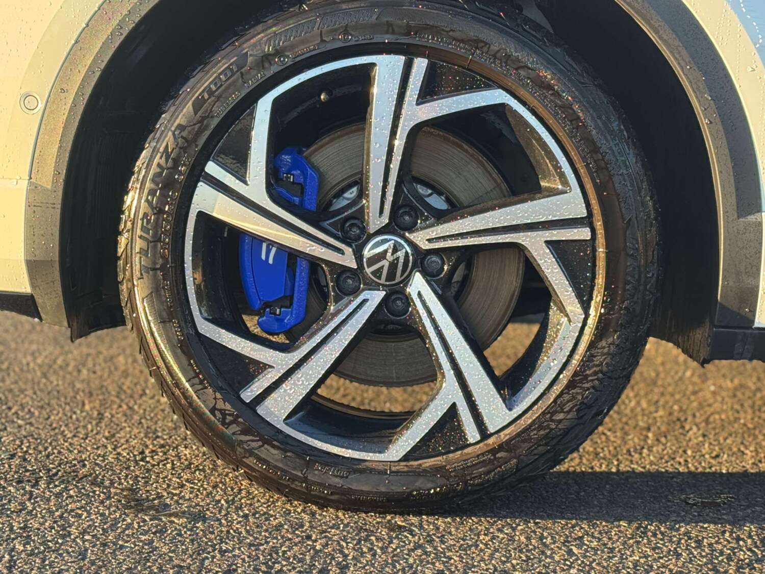 Used Volkswagen T-Roc 2024 for sale - 76589716: Photo 29