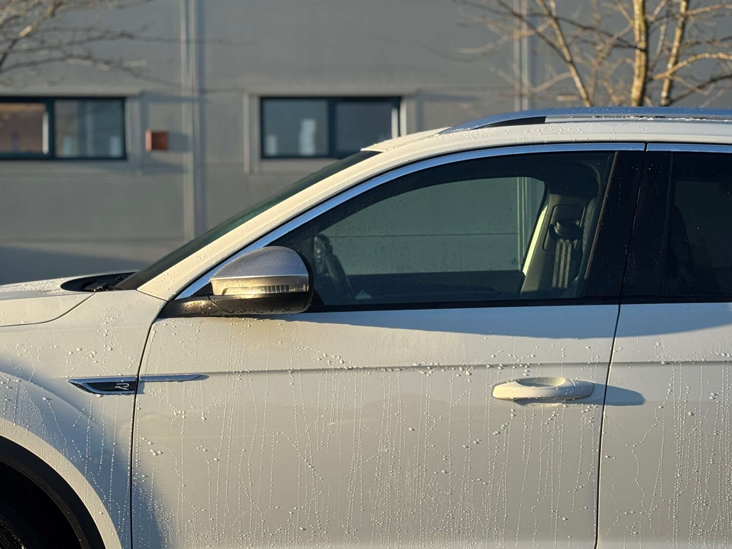 Used Volkswagen T-Roc 2024 for sale - 76589716: Photo 3