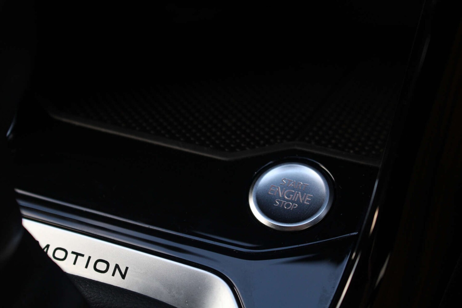 Used Volkswagen T-Roc 2024 for sale - 76589716: Photo 36