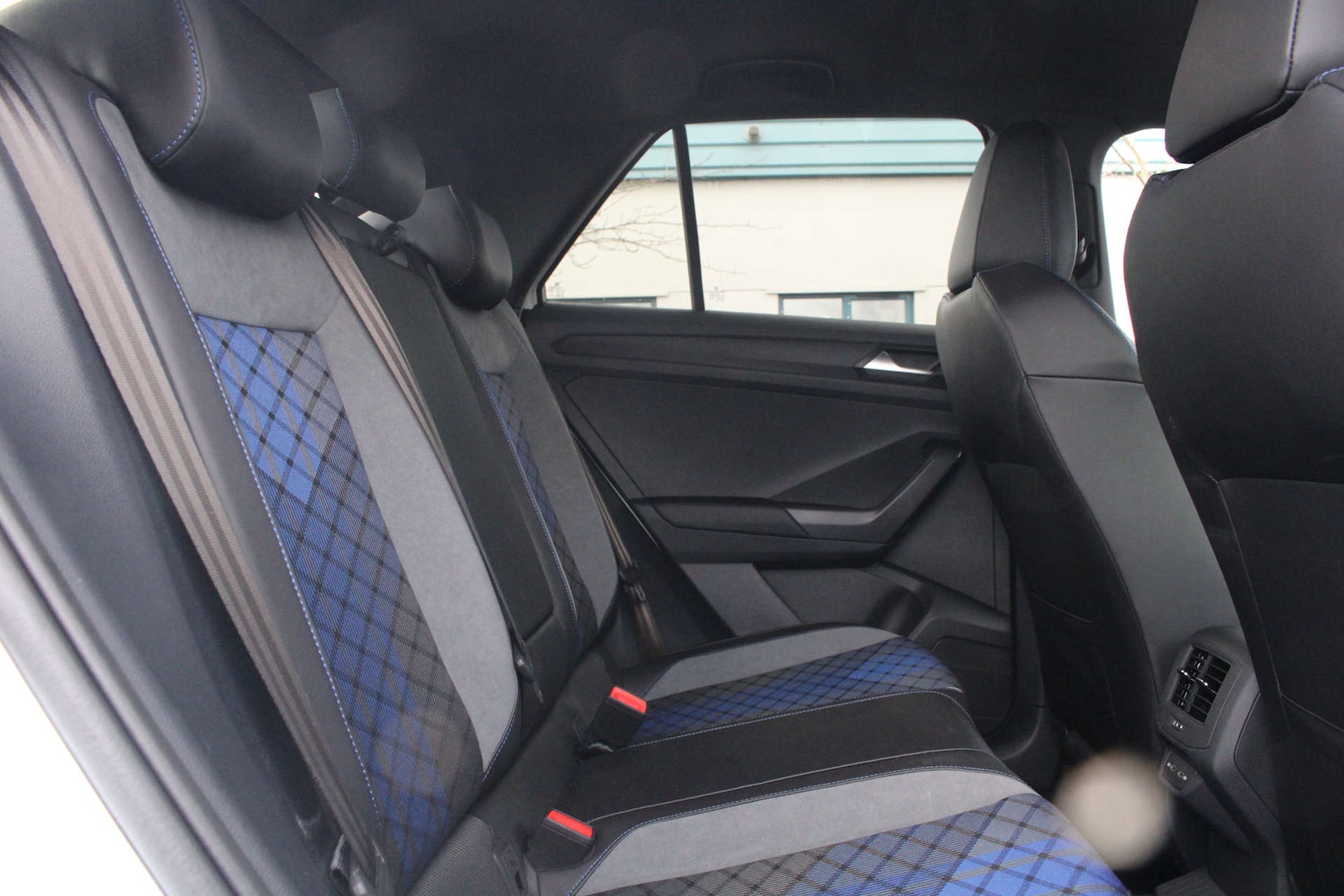 Used Volkswagen T-Roc 2024 for sale - 76589716: Photo 48