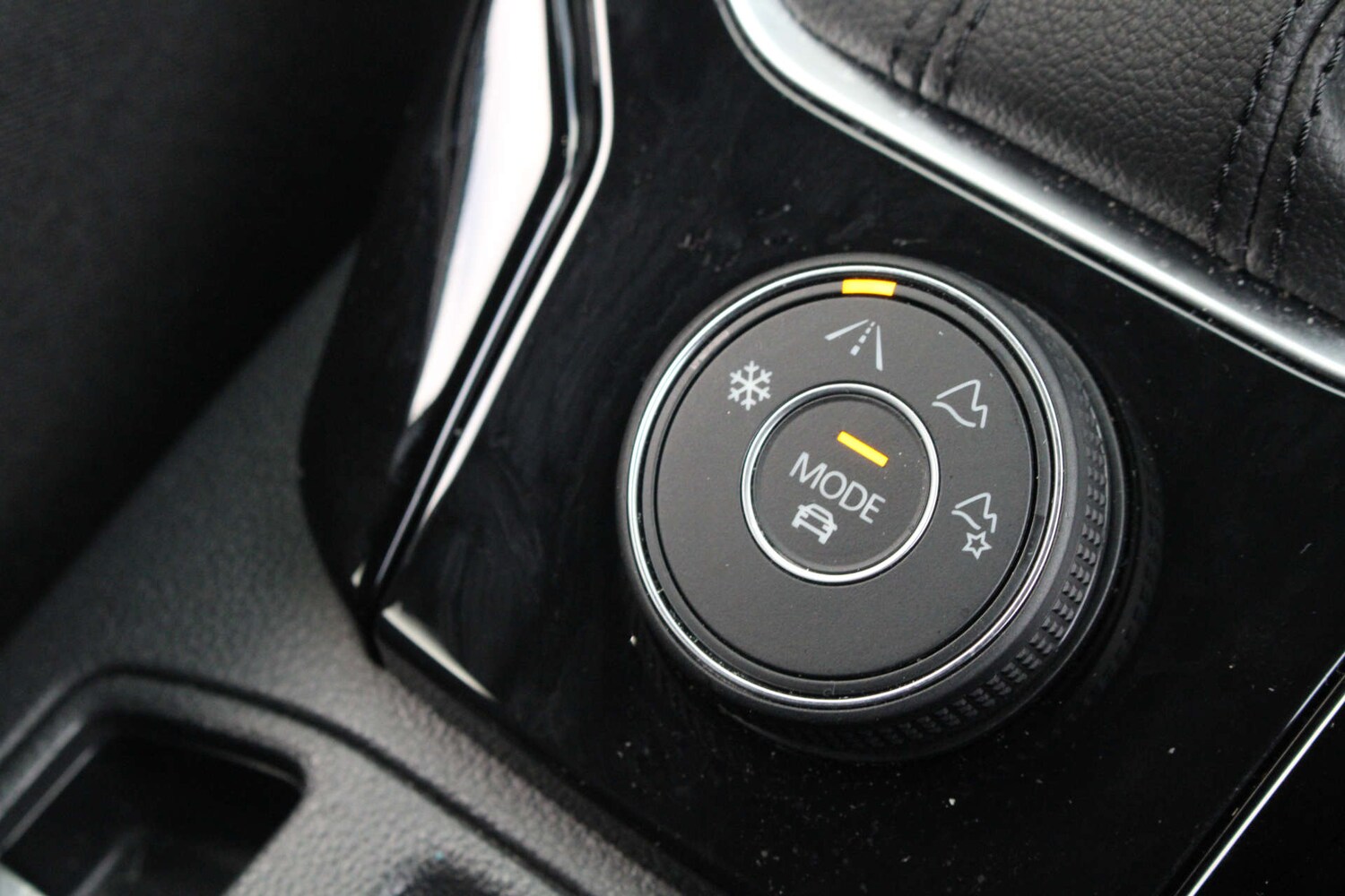 Used Volkswagen T-Roc 2024 for sale - 76589716: Photo 52