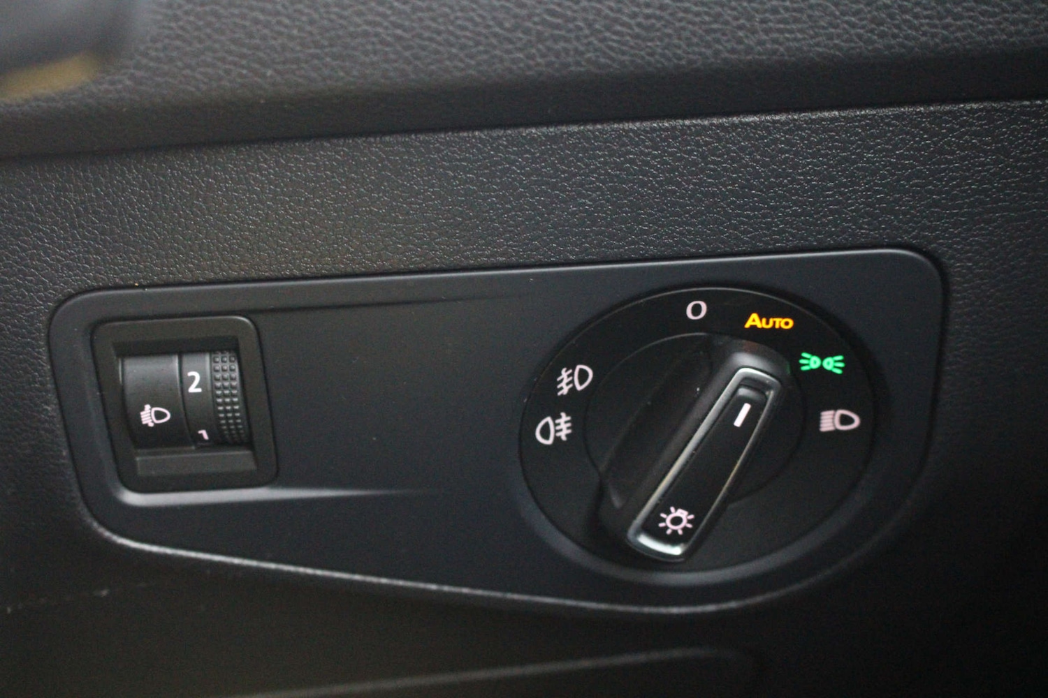 Used Volkswagen Tiguan 2016 for sale - 77094212: Photo 36