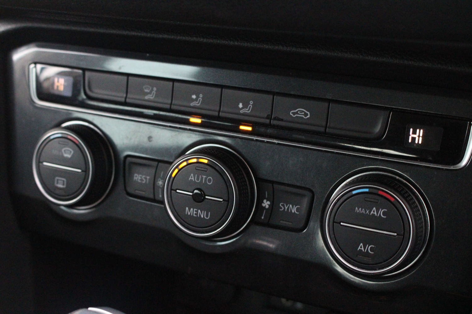 Used Volkswagen Tiguan 2016 for sale - 77094212: Photo 40