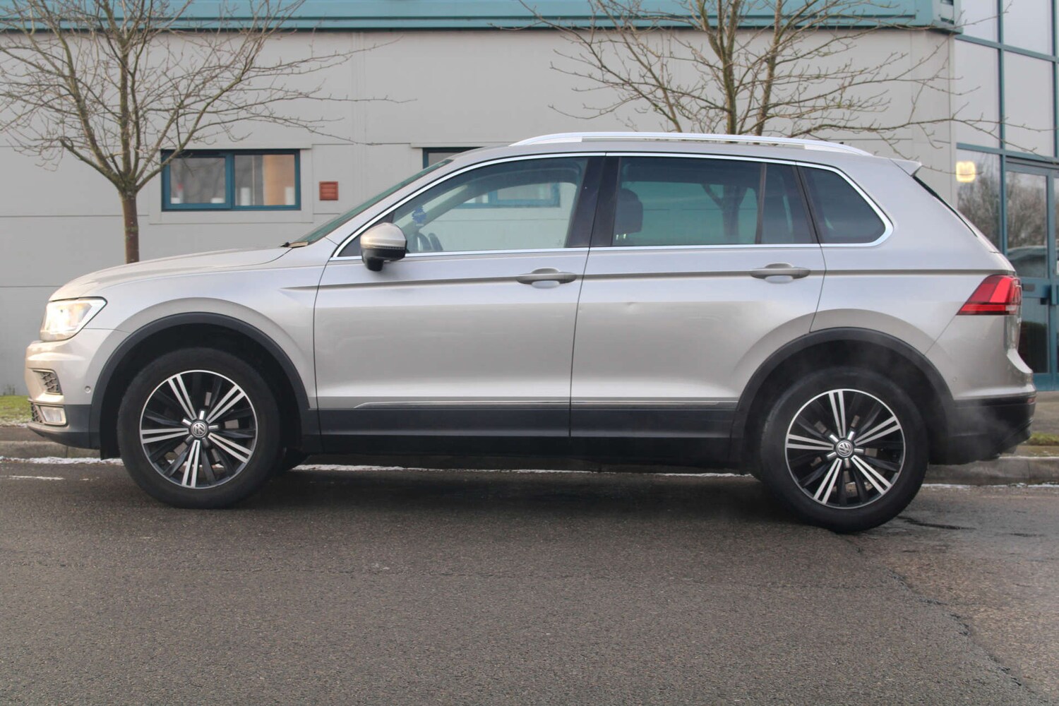 Used Volkswagen Tiguan 2016 for sale - 77094212: Photo 8