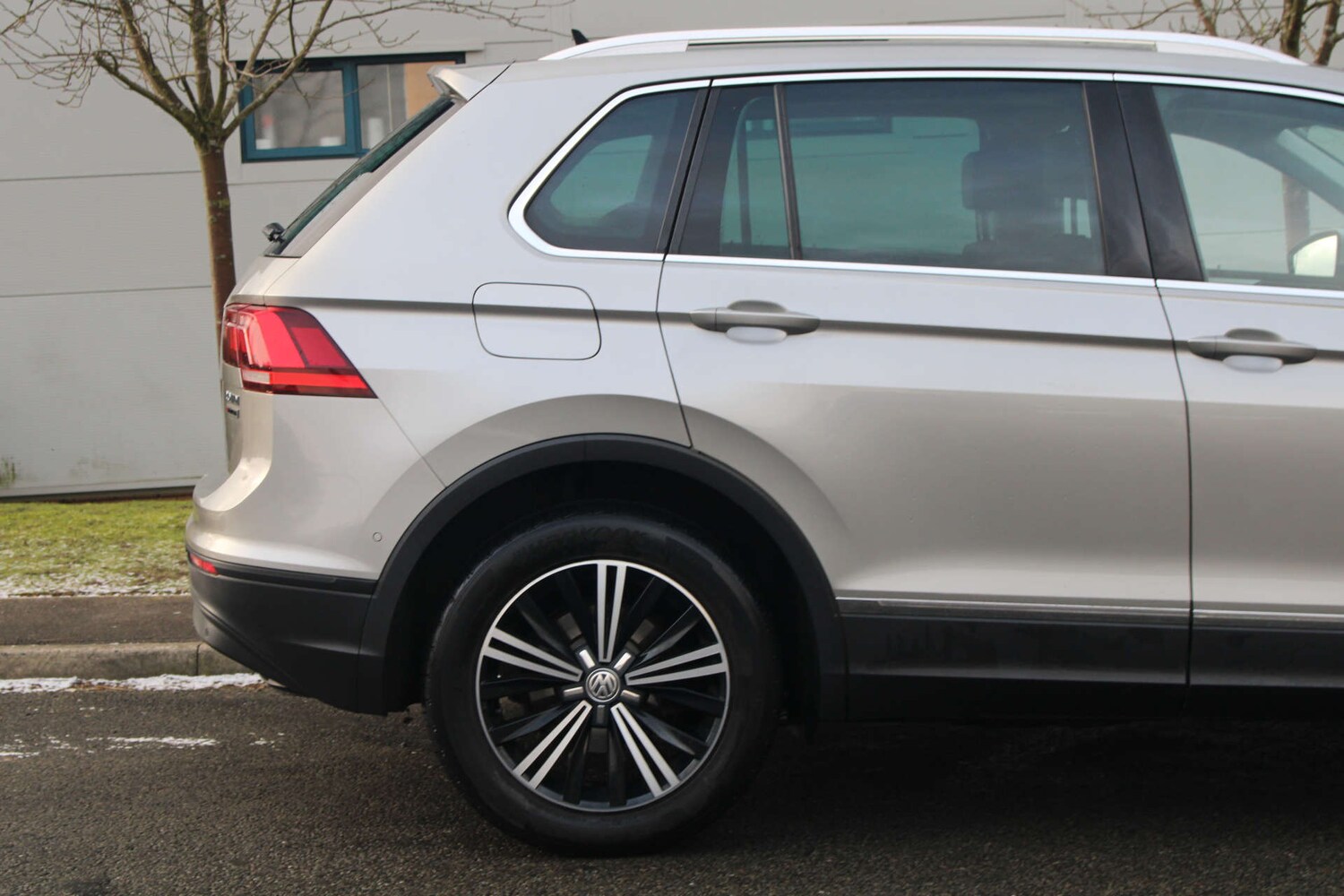 Used Volkswagen Tiguan 2016 for sale - 77094212: Photo 9