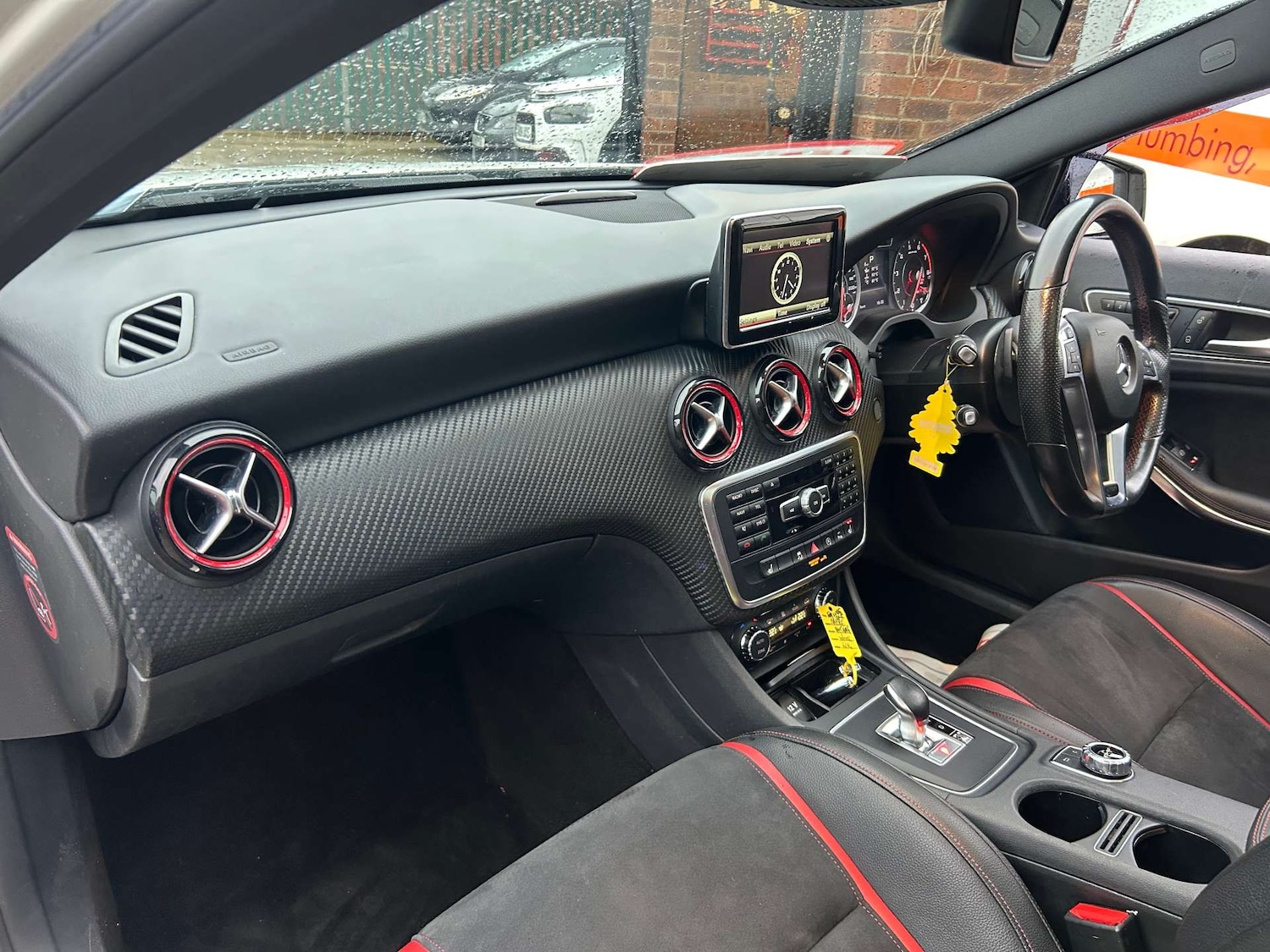 Used Mercedes-Benz A-Class 2015 for sale - 77676598: Photo 2