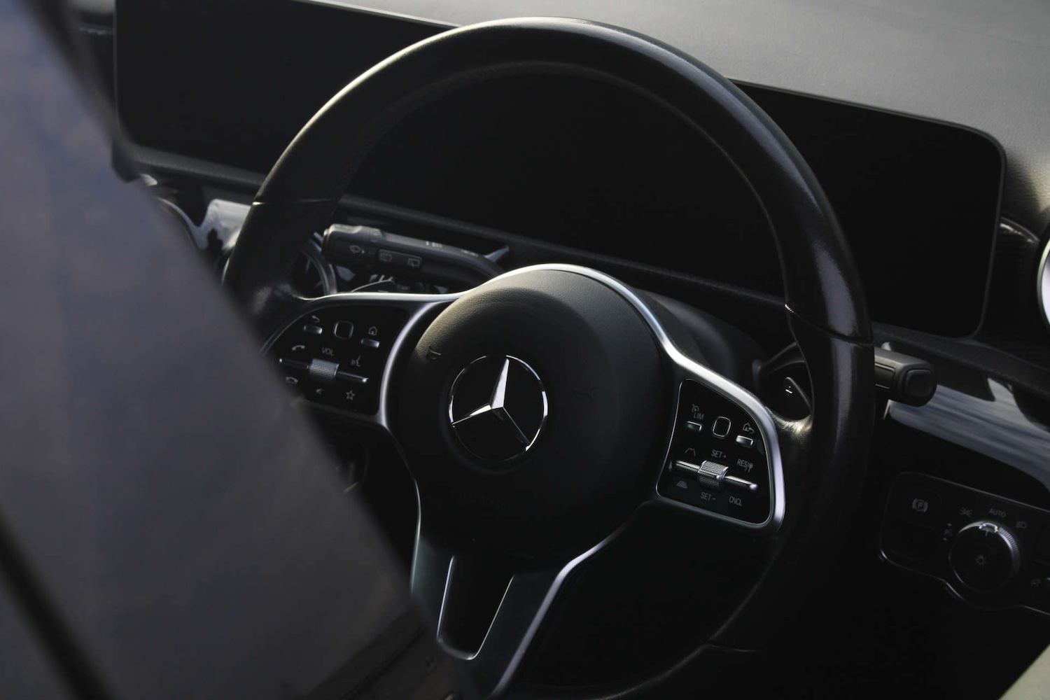 Used Mercedes-Benz A-Class 2018 for sale - 76735832: Photo 40