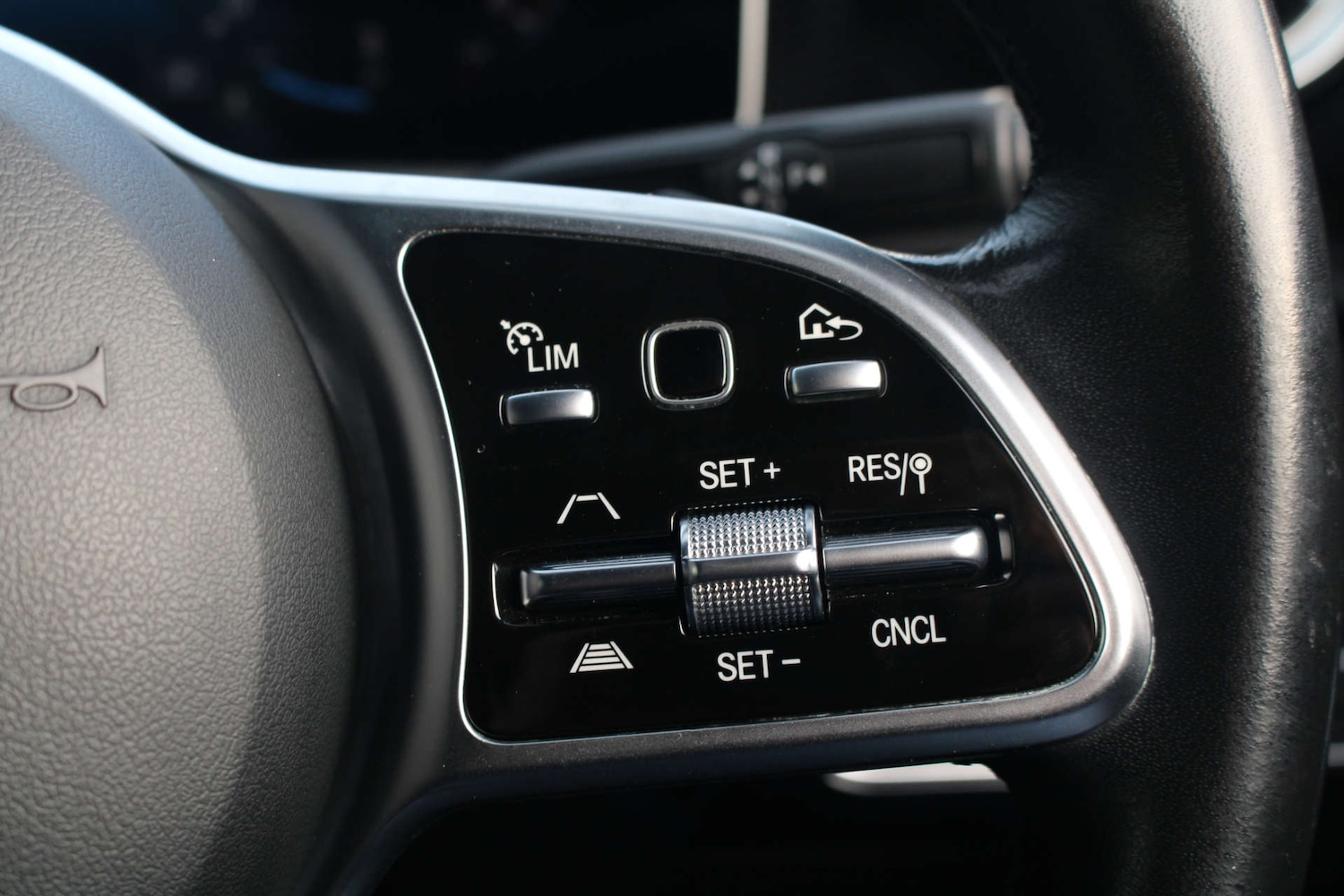 Used Mercedes-Benz A-Class 2018 for sale - 76735832: Photo 43