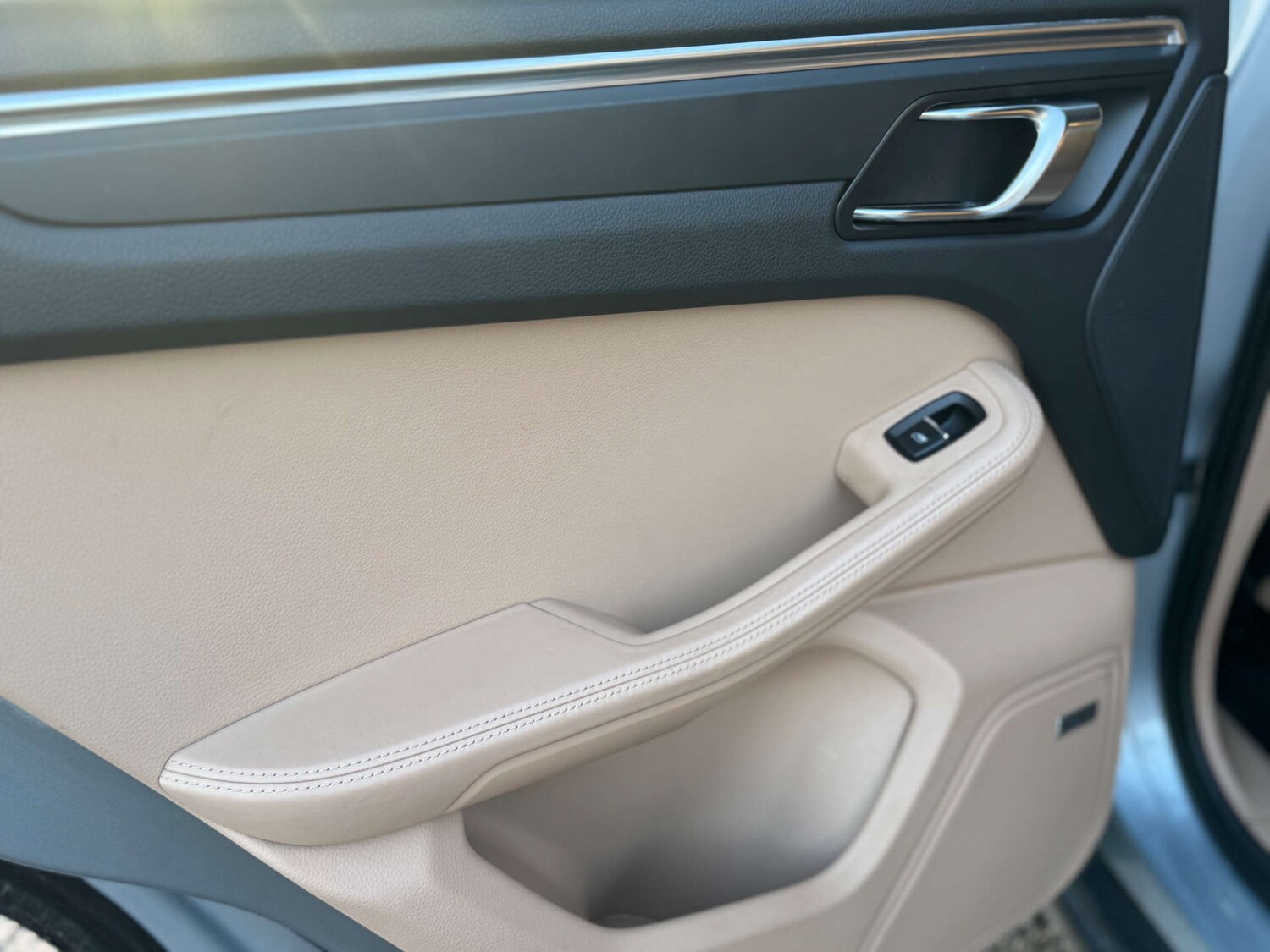 Used Porsche Macan 2019 for sale - 76735834: Photo 24