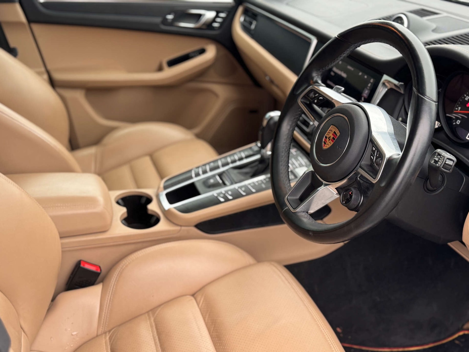 Used Porsche Macan 2019 for sale - 76735834: Photo 4