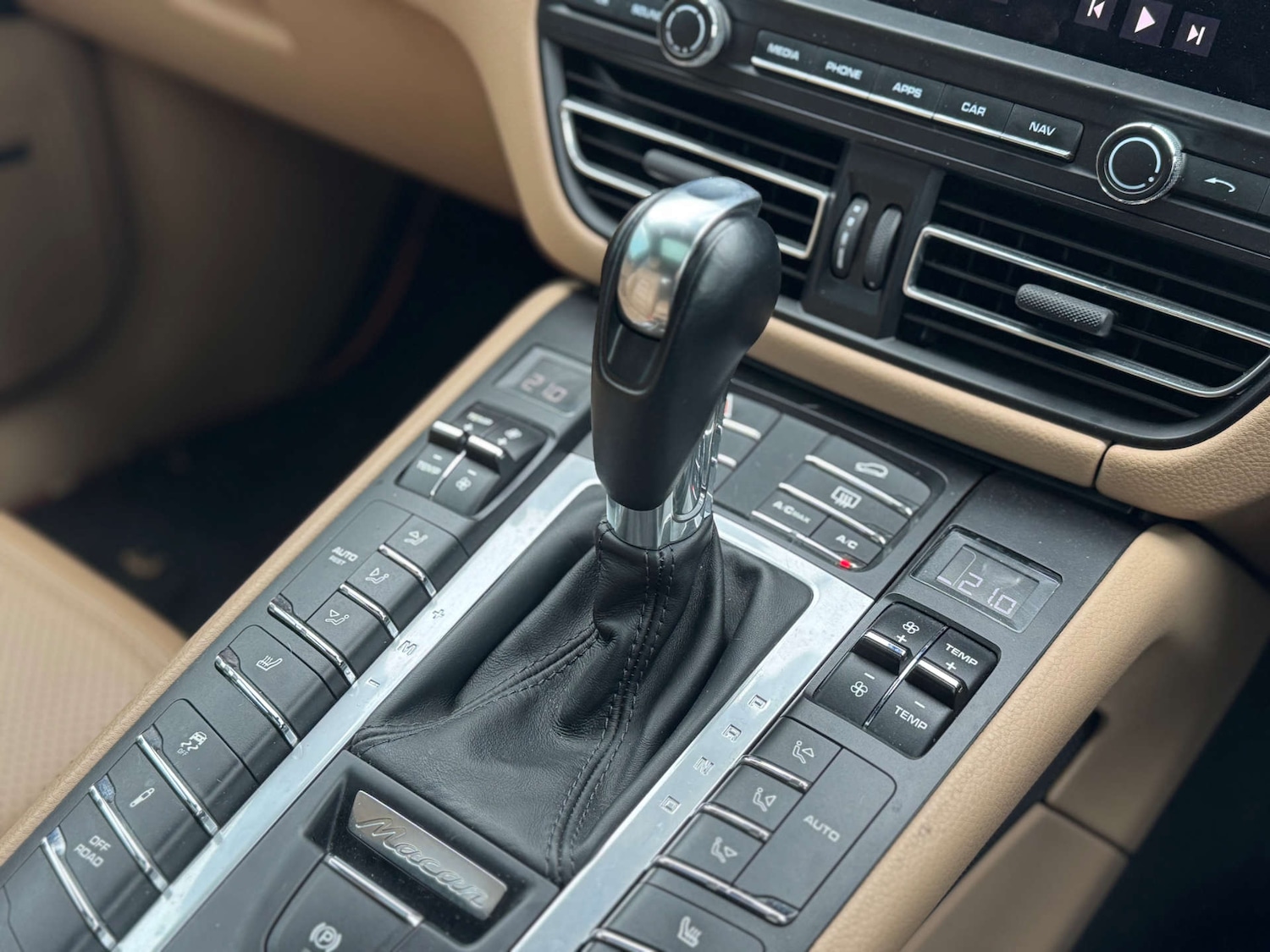 Used Porsche Macan 2019 for sale - 76735834: Photo 6