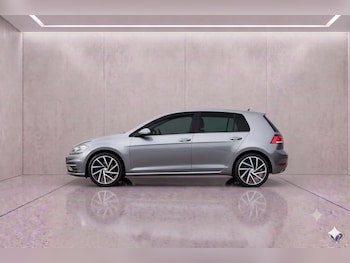 Used Volkswagen Golf 2017 for sale - 79243650: Photo