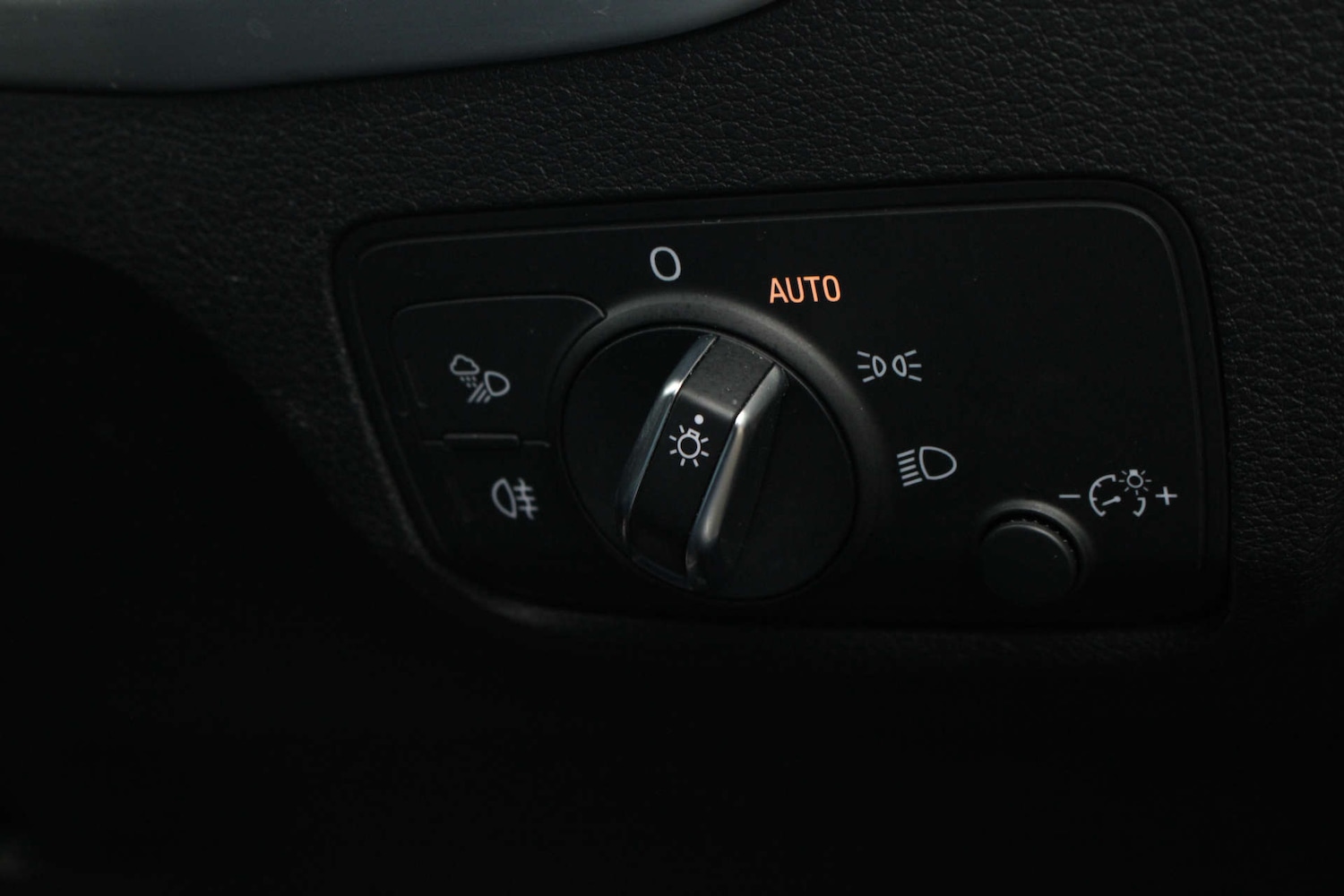 Used Audi Q2 2018 for sale - 76134536: Photo 43