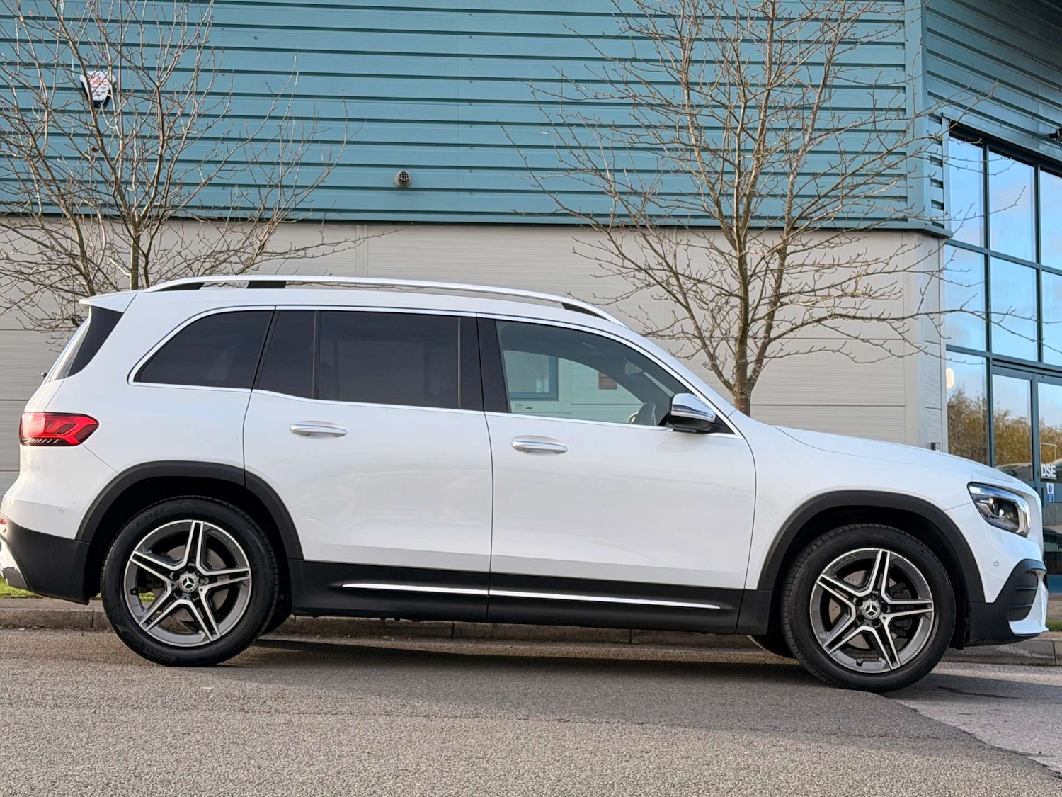 Used Mercedes-Benz GLB 2022 for sale - 76589714: Photo 3