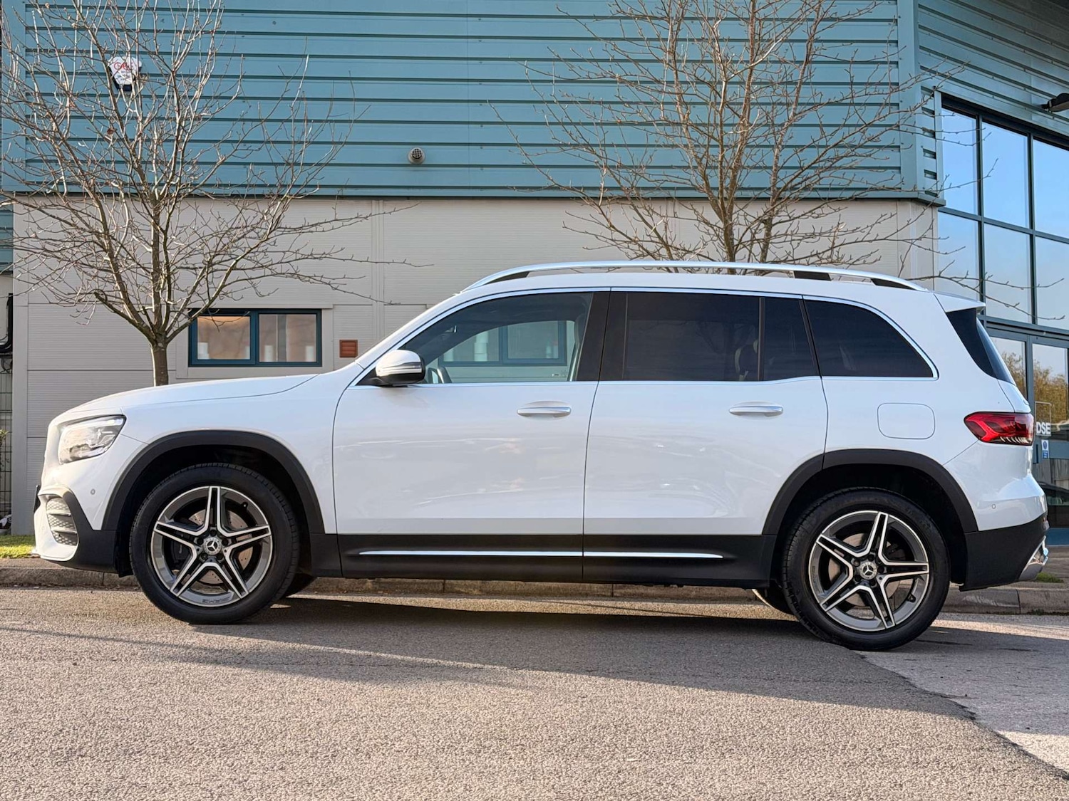 Used Mercedes-Benz GLB 2022 for sale - 76589714: Photo 4