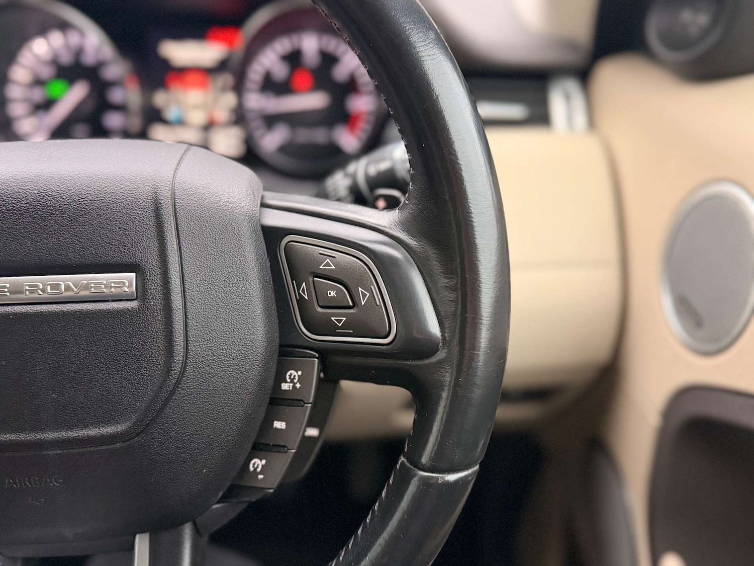 Used Land Rover Range Rover Evoque 2014 for sale - 76861634: Photo 12