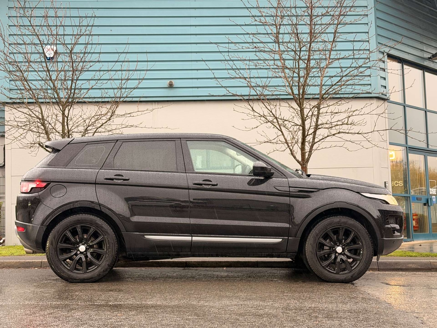 Used Land Rover Range Rover Evoque 2014 for sale - 76861634: Photo 2