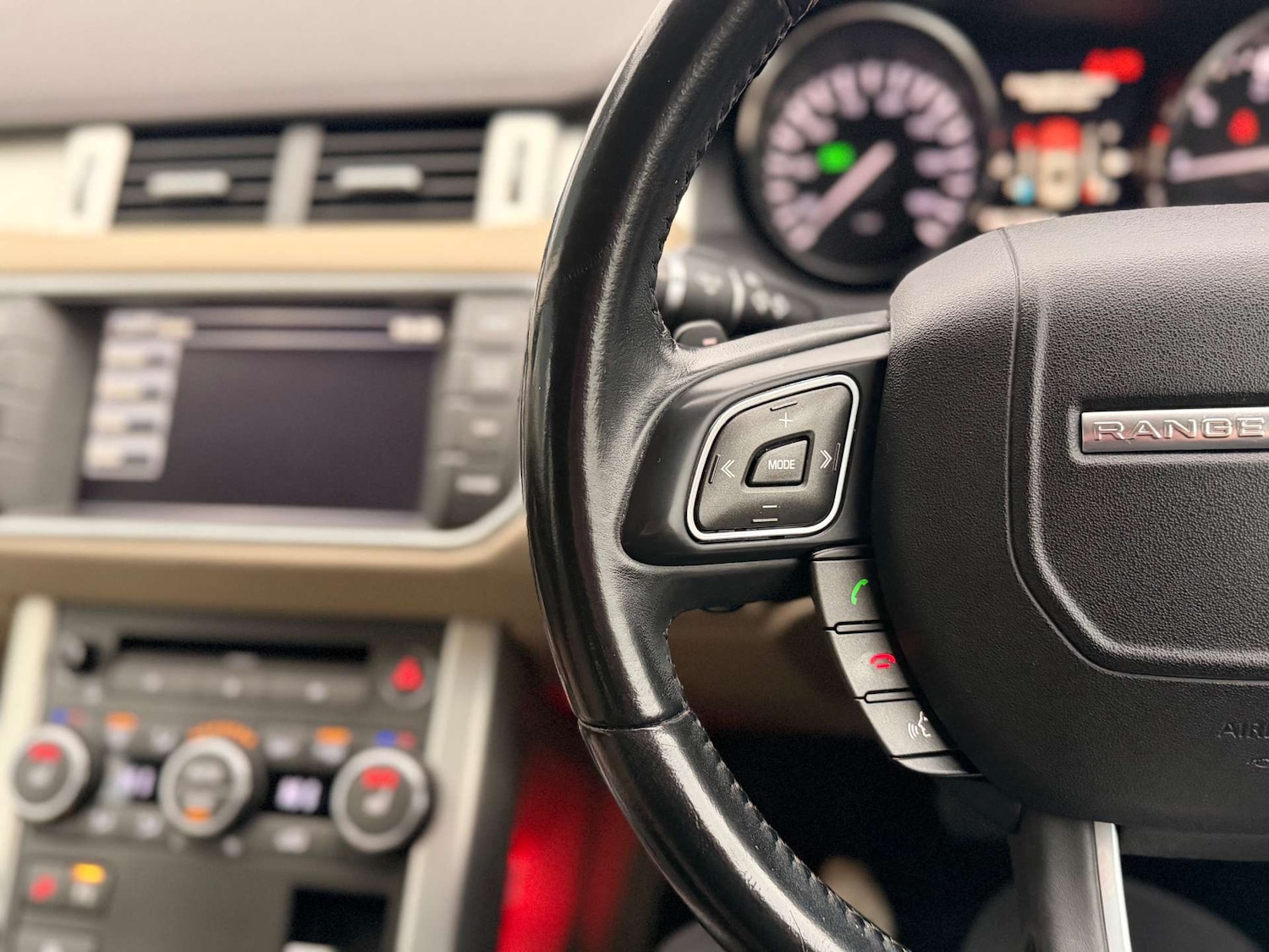 Used Land Rover Range Rover Evoque 2014 for sale - 76861634: Photo 9