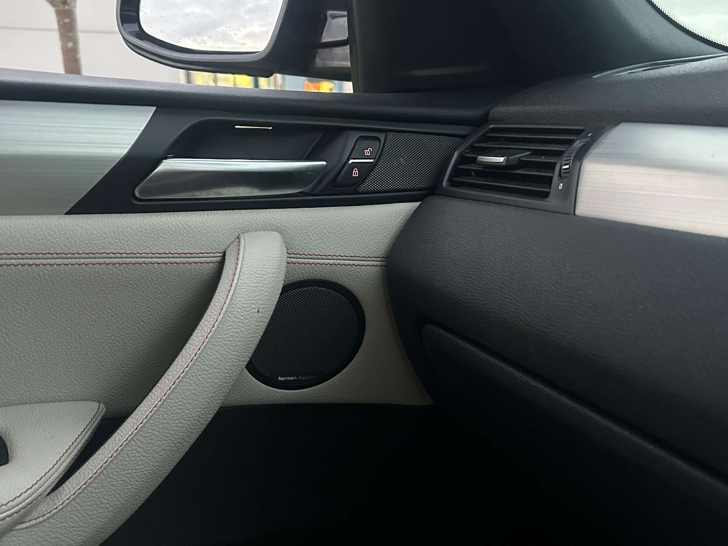 Used BMW X4 2017 for sale - 76694833: Photo 6