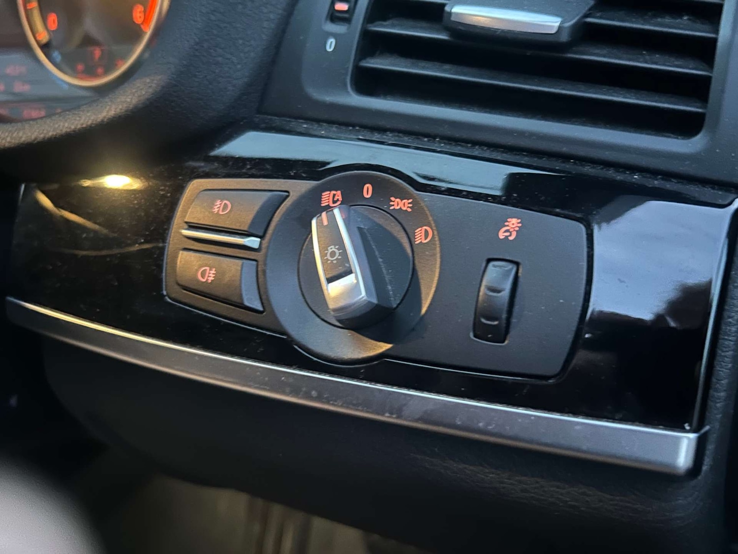 Used BMW X4 2017 for sale - 76694833: Photo 8