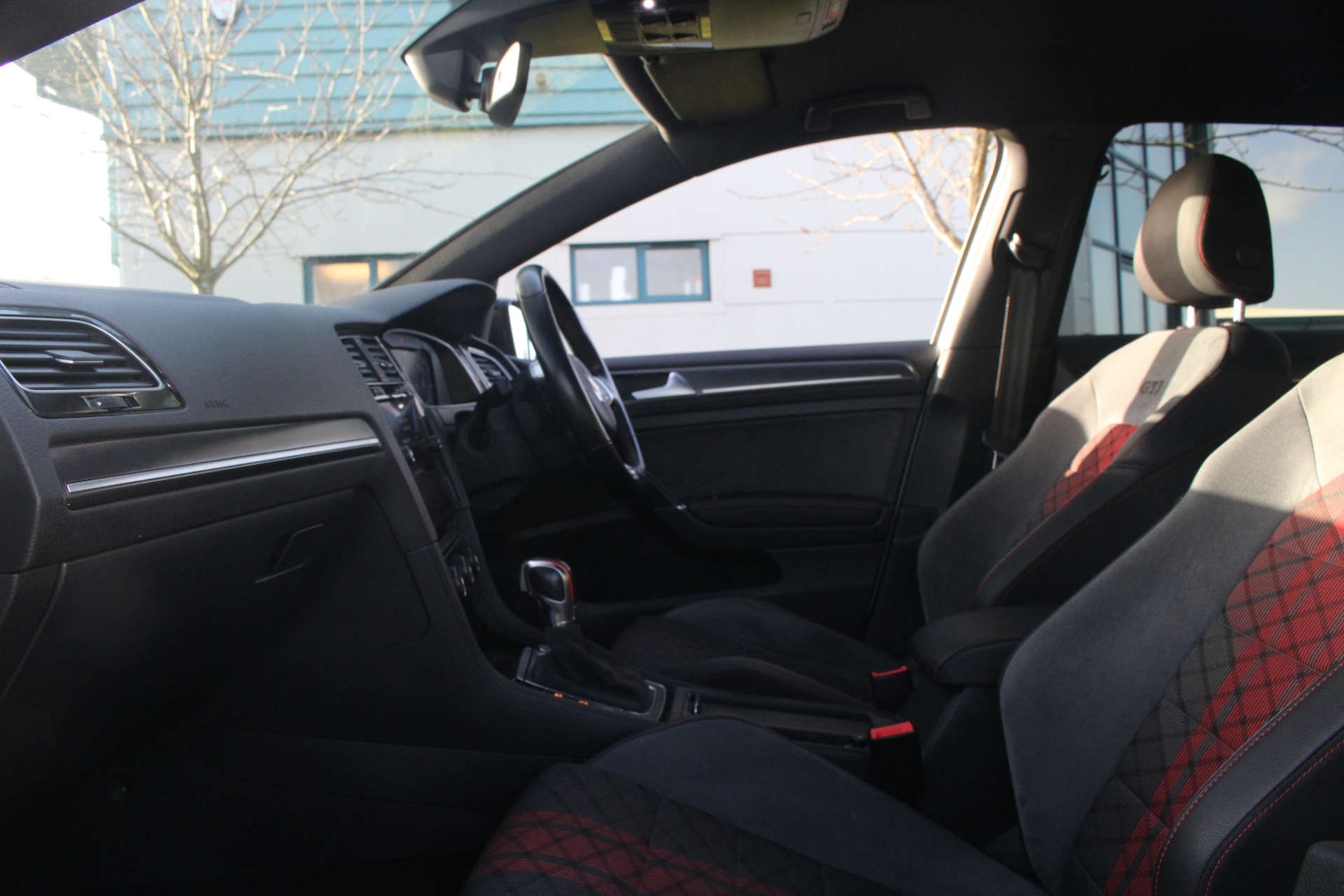 Used Volkswagen Golf 2019 for sale - 76686698: Photo 69