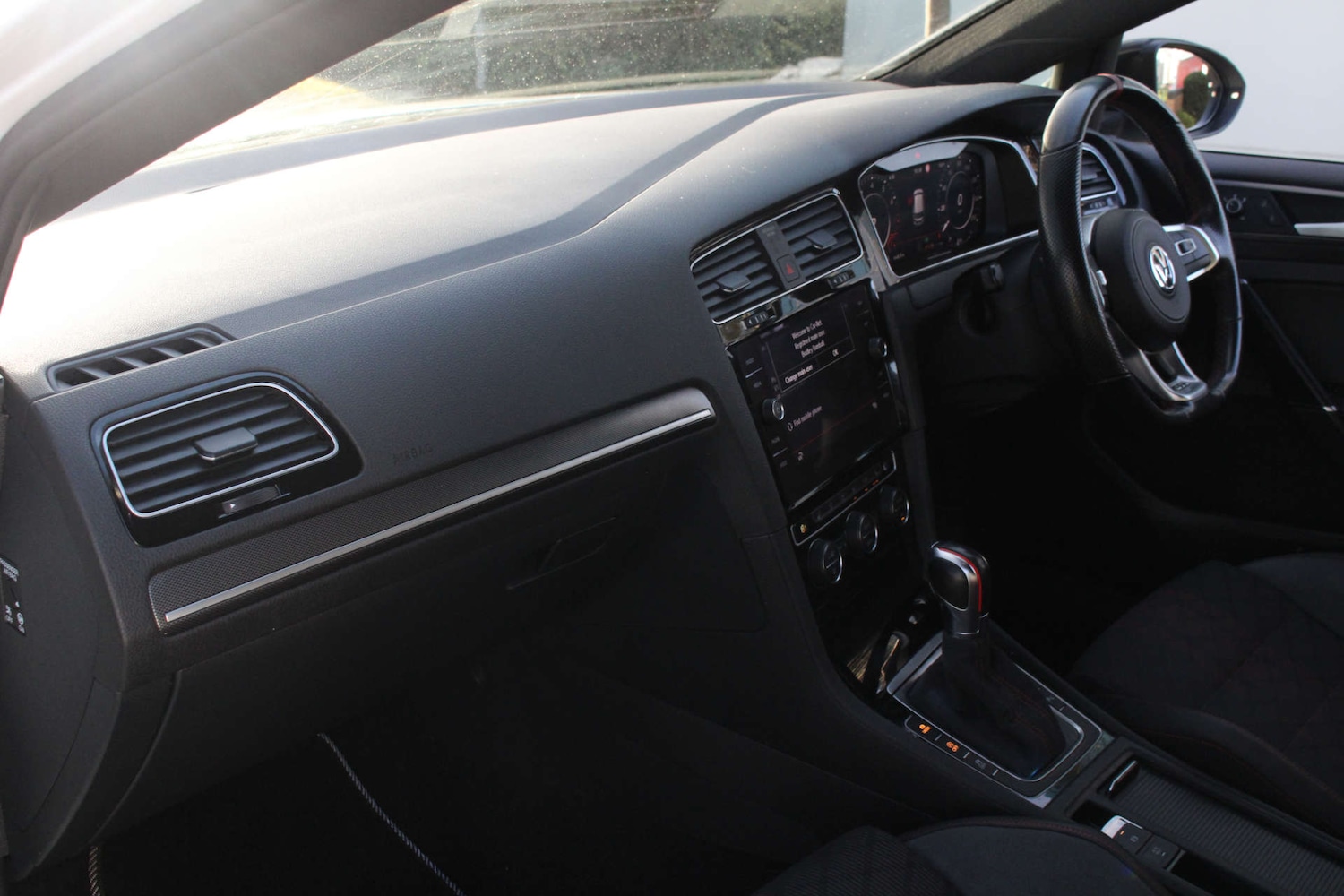 Used Volkswagen Golf 2019 for sale - 76686698: Photo 70