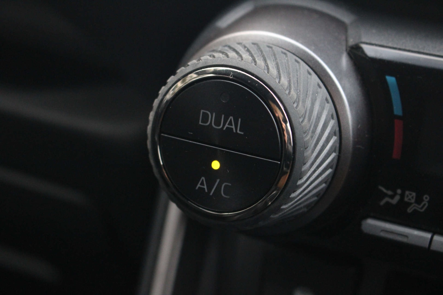 Used Toyota RAV4 2024 for sale - 77476436: Photo 34