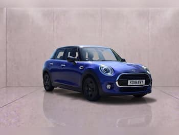 Used MINI Hatch 2019 for sale - 79825752: Photo