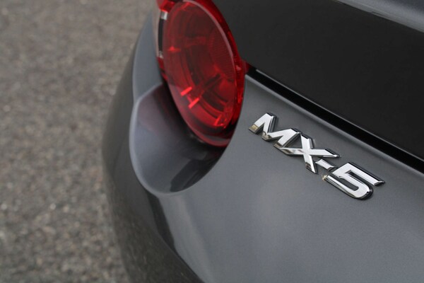 Used Mazda MX-5 2017 for sale - 76265230: Photo 47