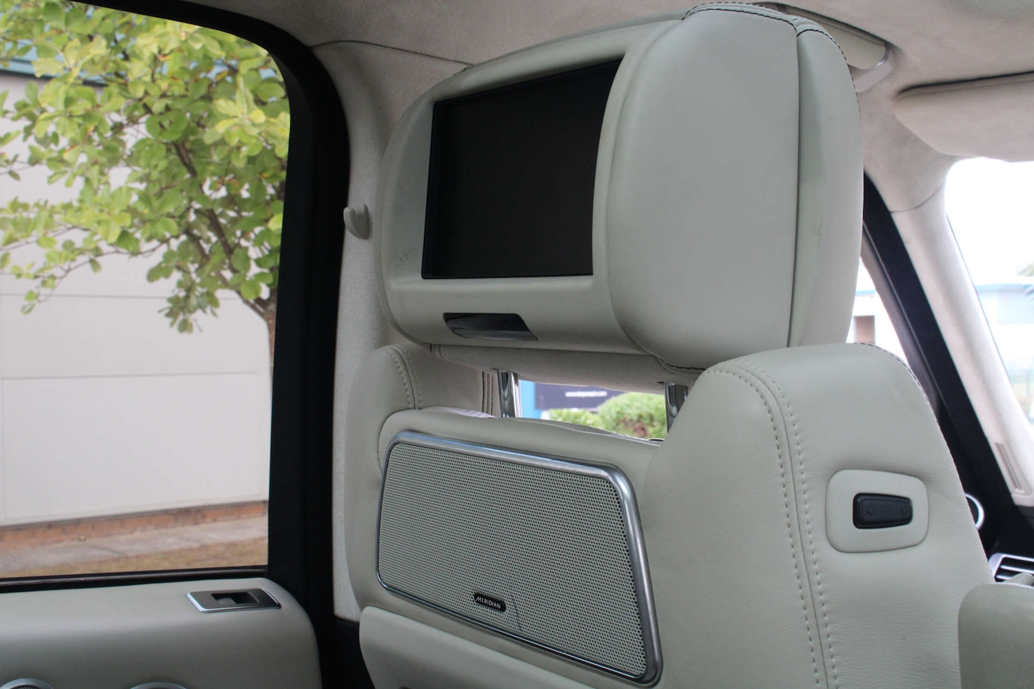 Vehicle 29