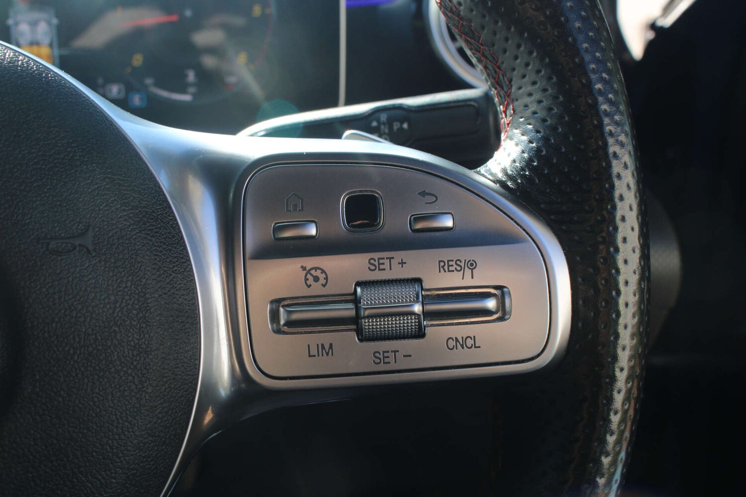 Used Mercedes-Benz A-Class 2019 for sale - 75971129: Photo 41