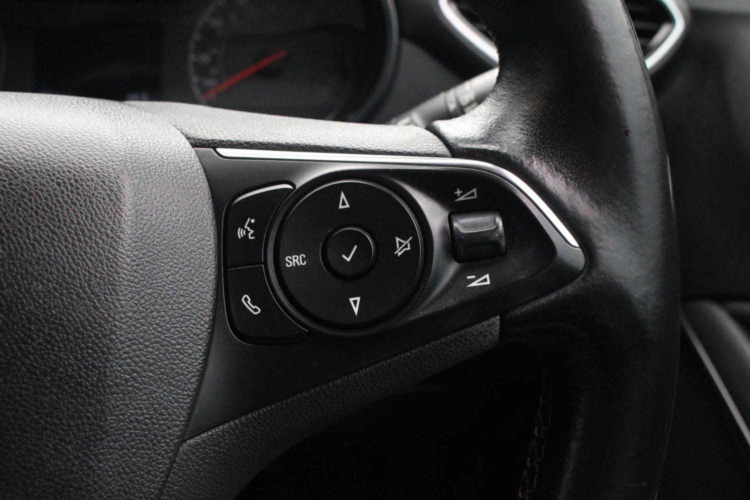 Used Vauxhall Crossland X 2017 for sale - 76366188: Photo 29