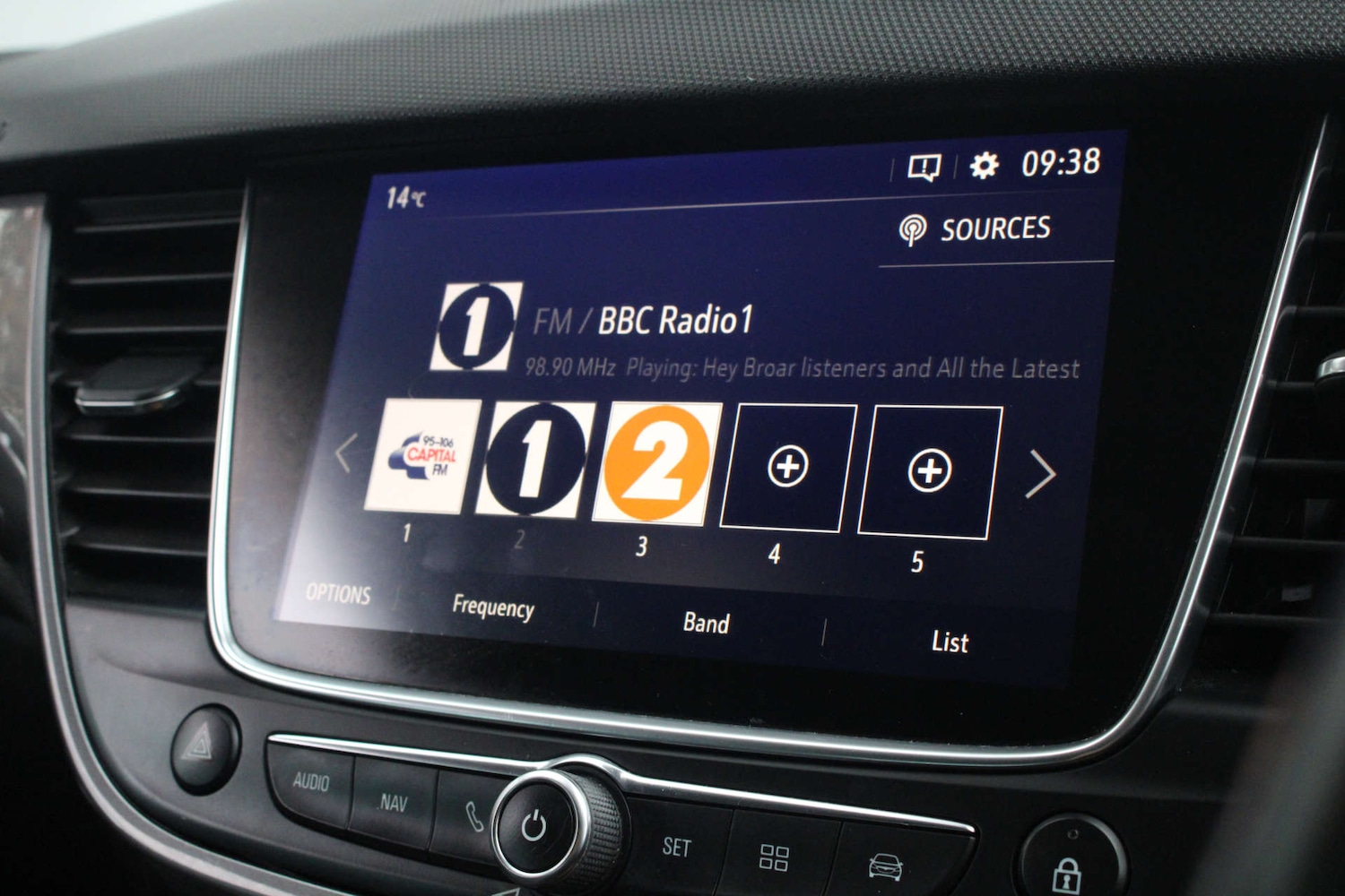 Used Vauxhall Crossland X 2017 for sale - 76366188: Photo 32