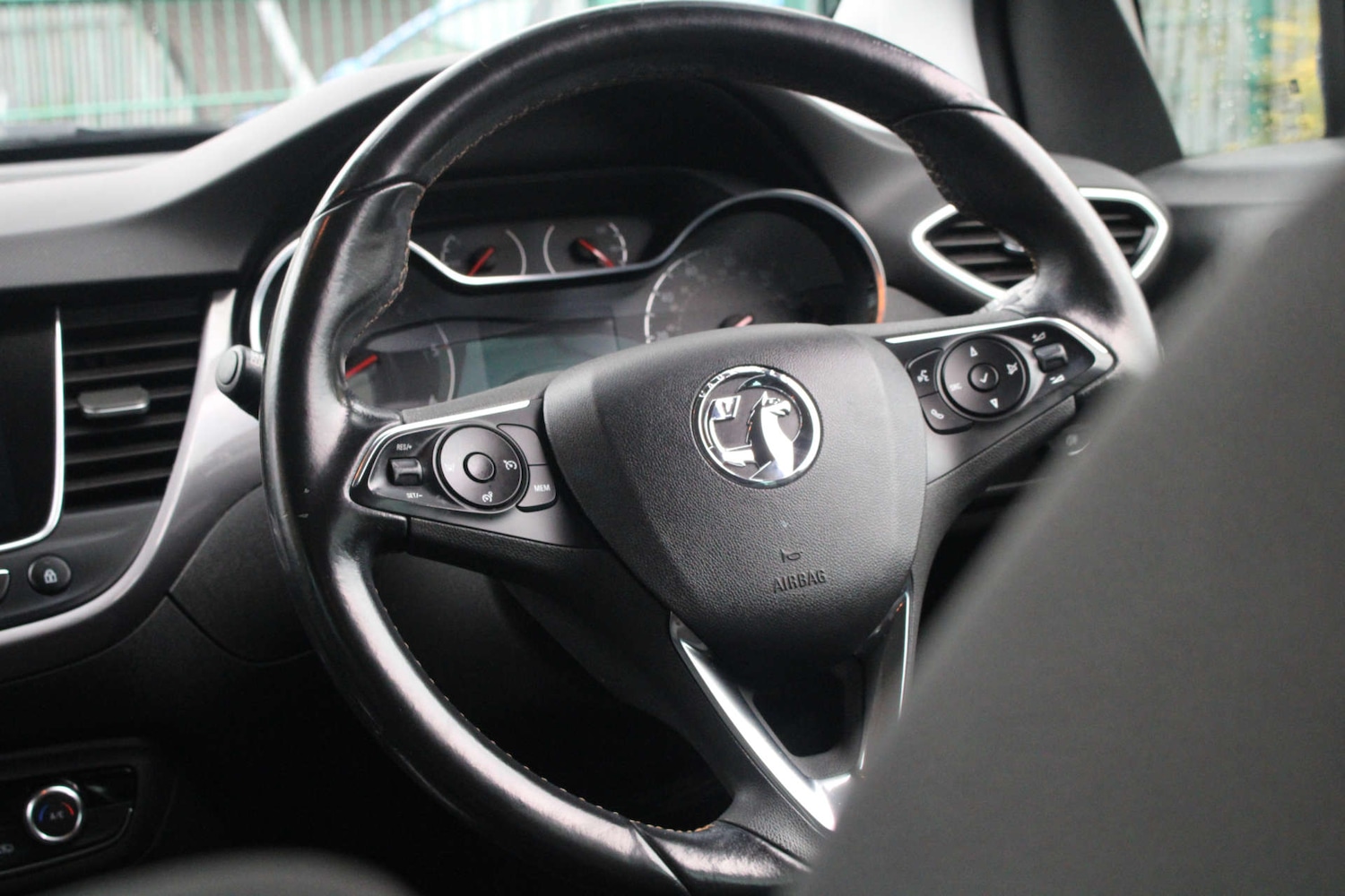 Used Vauxhall Crossland X 2017 for sale - 76366188: Photo 38