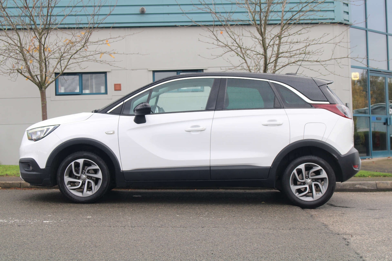 Used Vauxhall Crossland X 2017 for sale - 76366188: Photo 4