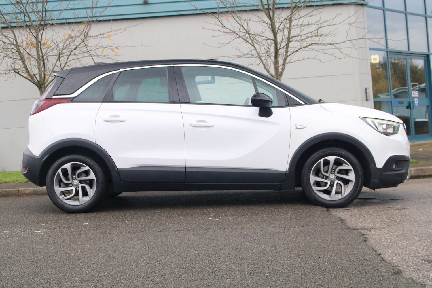 Used Vauxhall Crossland X 2017 for sale - 76366188: Photo 8