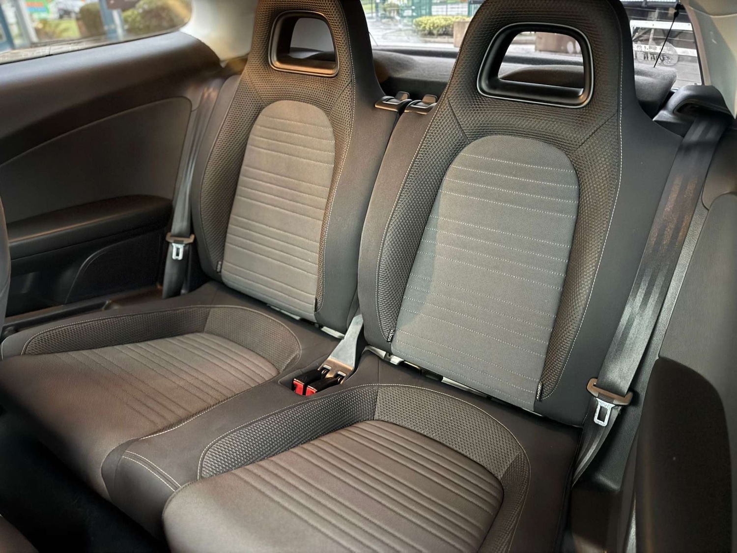 Used Volkswagen Scirocco 2011 for sale - 76830088: Photo 13