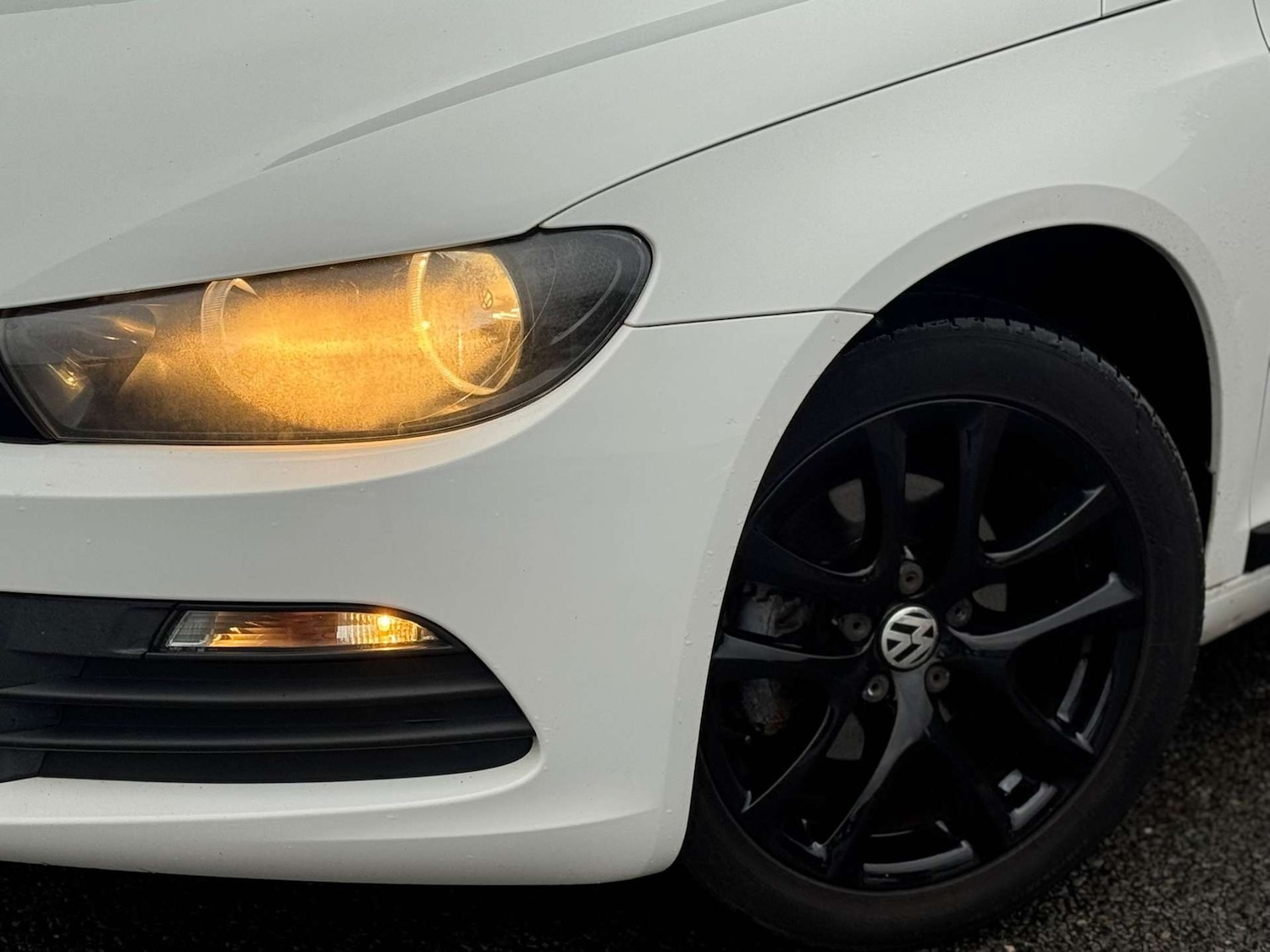 Used Volkswagen Scirocco 2011 for sale - 76830088: Photo 4