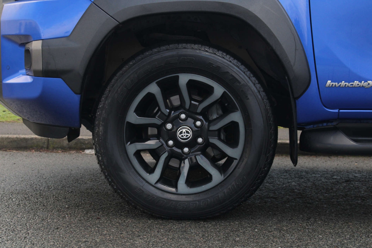 Used Toyota Hilux 2023 for sale - 77022664: Photo 32