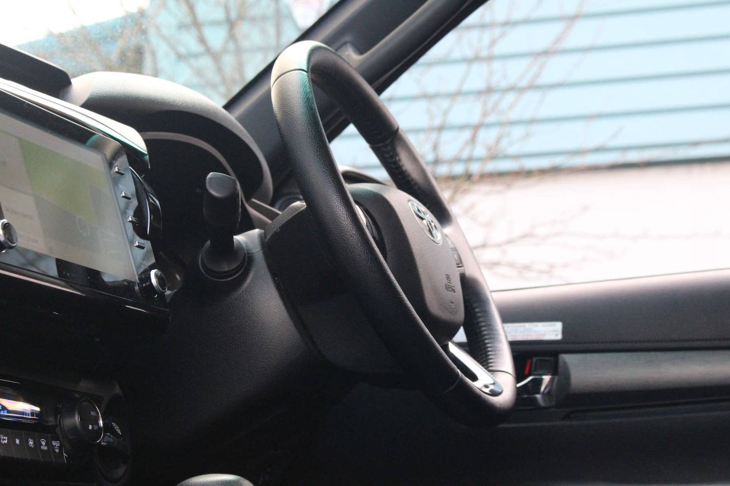 Used Toyota Hilux 2023 for sale - 77022664: Photo 40