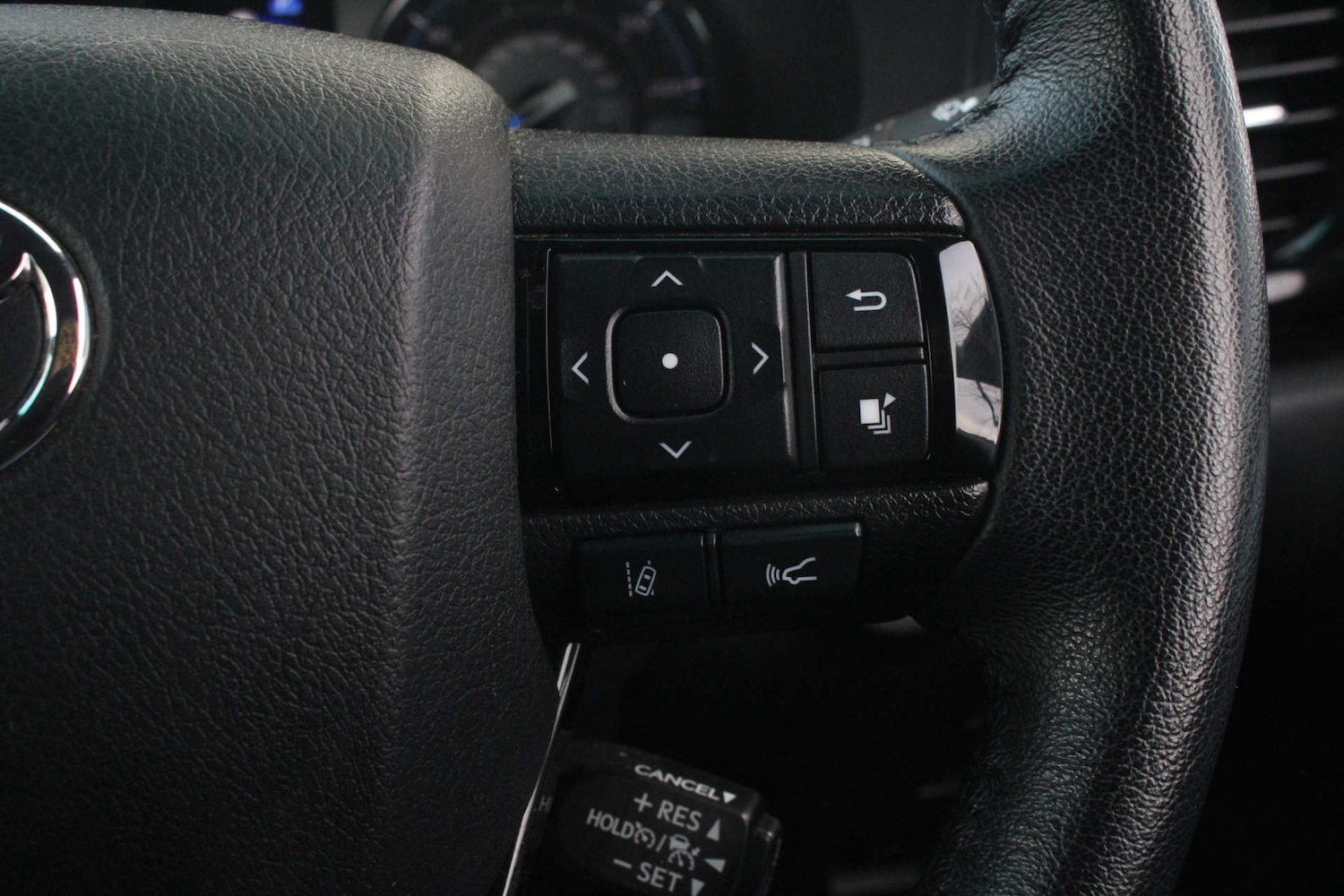 Used Toyota Hilux 2023 for sale - 77022664: Photo 45