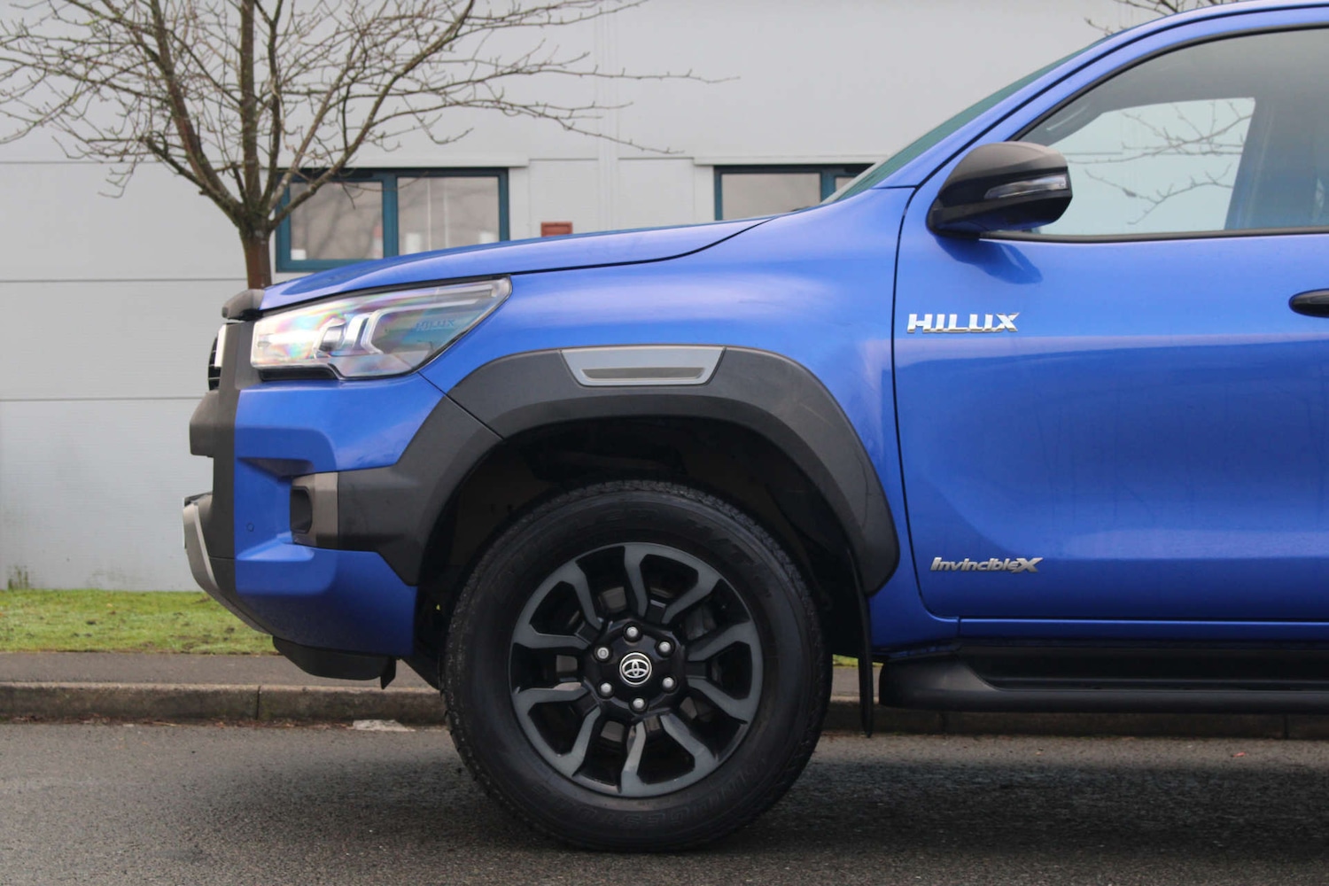 Used Toyota Hilux 2023 for sale - 77022664: Photo 9