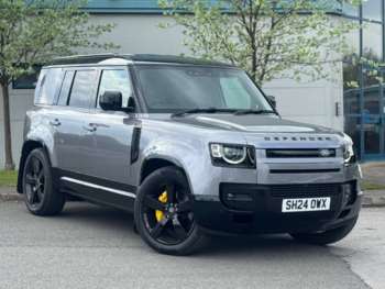 Used Land Rover Defender 110 2024 for sale - 74249090: Photo