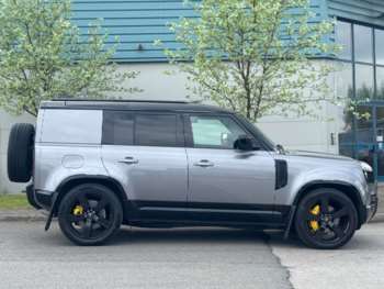 Used Land Rover Defender 110 2024 for sale - 74249090: Photo