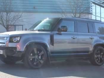 Used Land Rover Defender 110 2024 for sale - 74249090: Photo