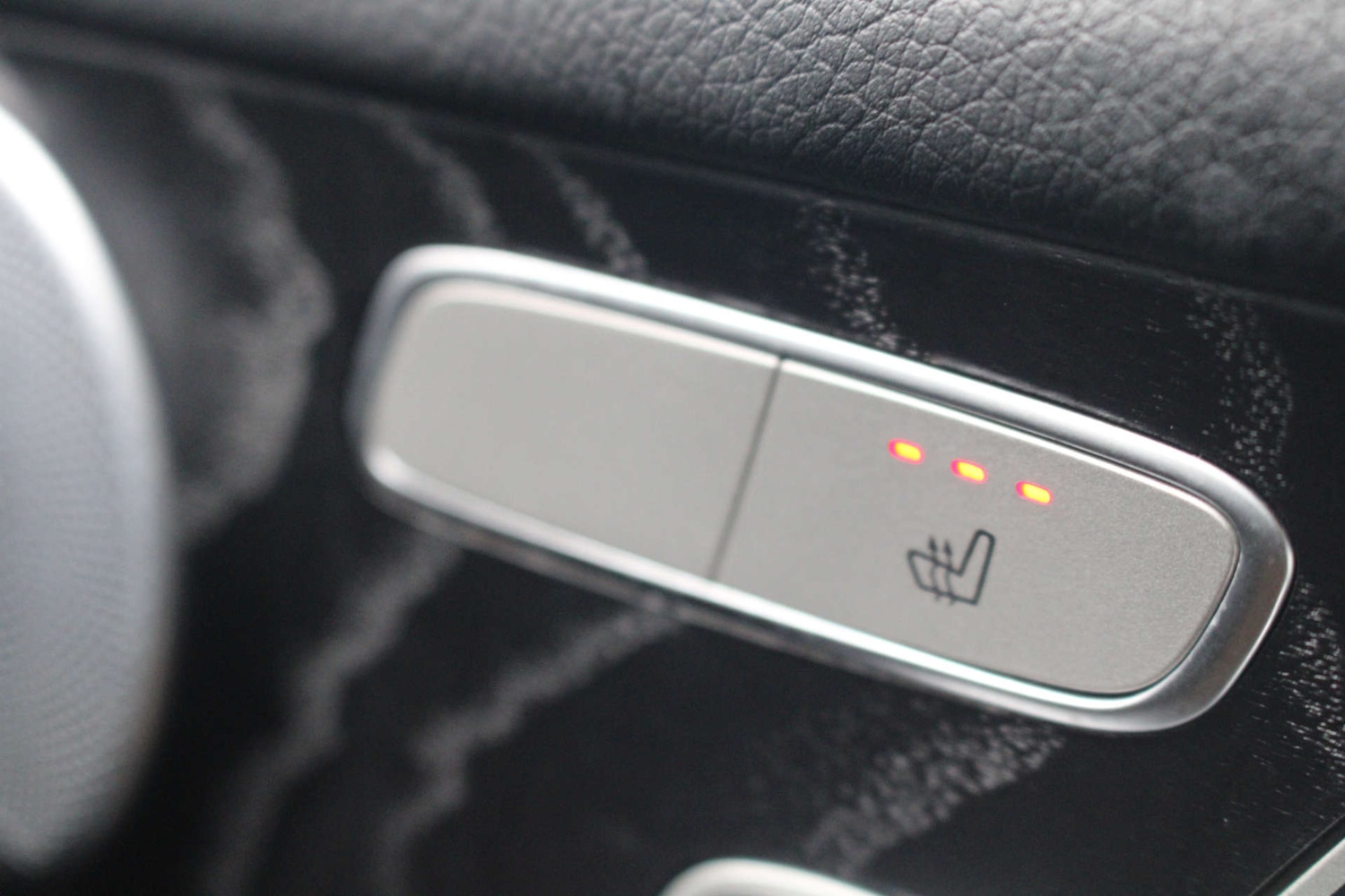 Used Mercedes-Benz GLC 2018 for sale - 77247857: Photo 34